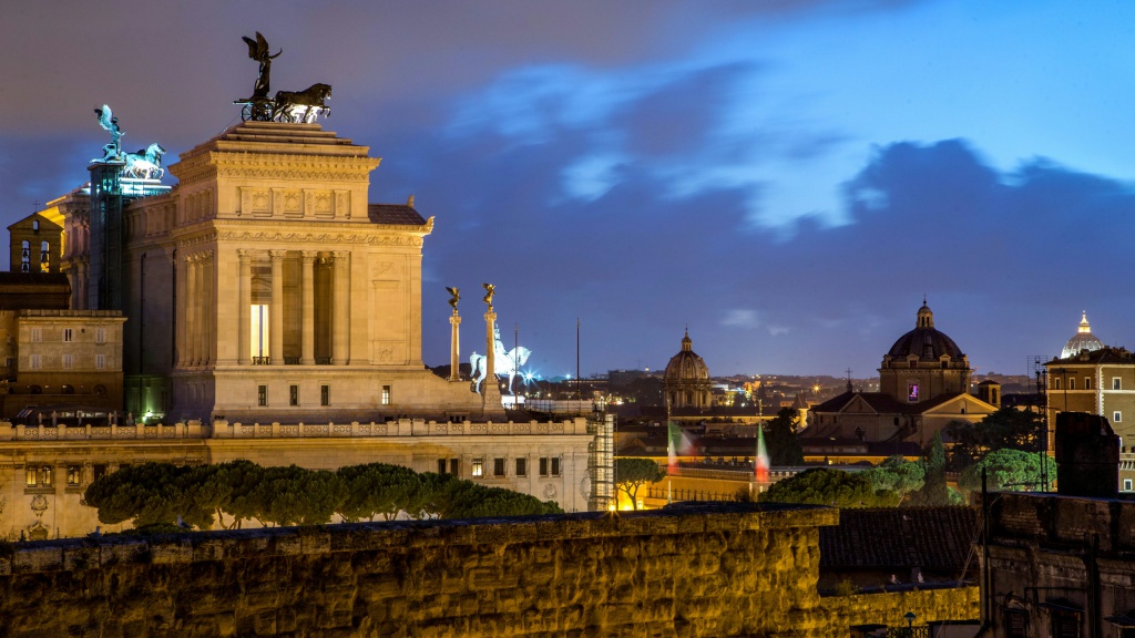 Hotel-The-Inn-and-the-Roman-Forum-panorama-198